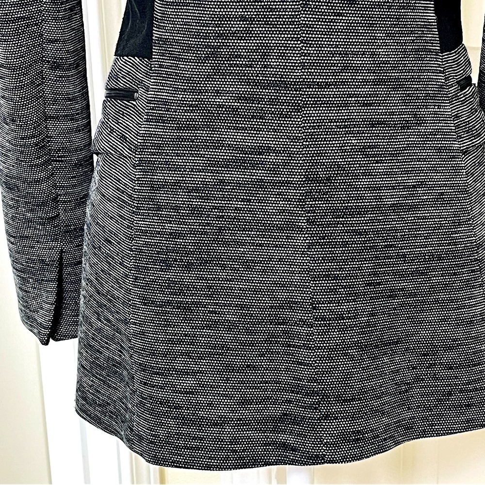 SOLEZIA Women’s Stretch Blazer Black Stretch Moto Inspired Long Fitted Zip Front - Picture 6 of 13
